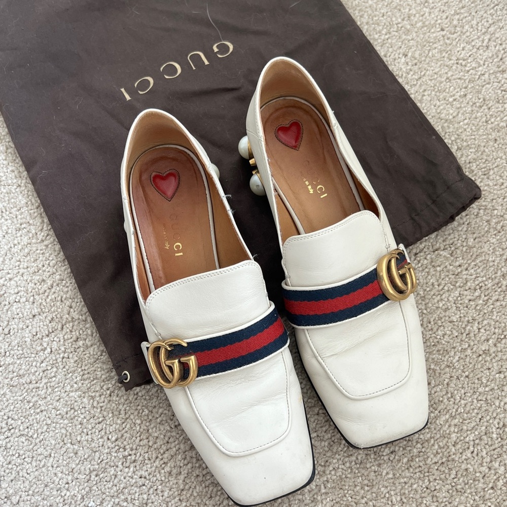 Gucci Leather mid-heel loafer